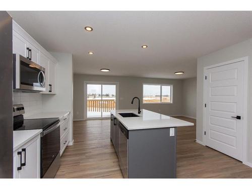 6312 58 Street, Ponoka, AB - Indoor Photo Showing Kitchen With Upgraded Kitchen