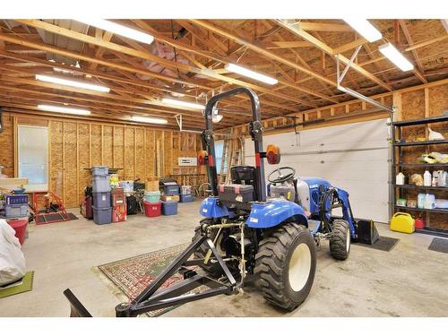 121-34408 Range Road 41, Rural Red Deer County, AB - Indoor Photo Showing Garage