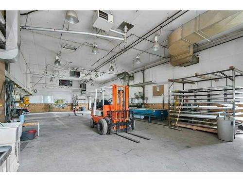 36009 Highway 2A South, Rural Red Deer County, AB - Indoor Photo Showing Garage