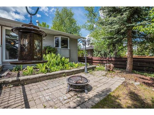 24 Anderson Close, Red Deer, AB - Outdoor