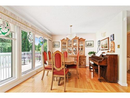 24 Anderson Close, Red Deer, AB - Indoor Photo Showing Dining Room