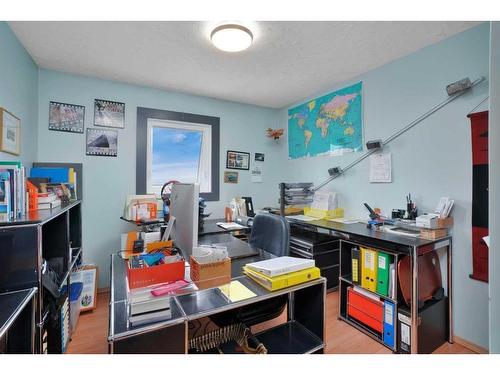 45040 Twp Rd 421A, Rural Ponoka County, AB - Indoor Photo Showing Office