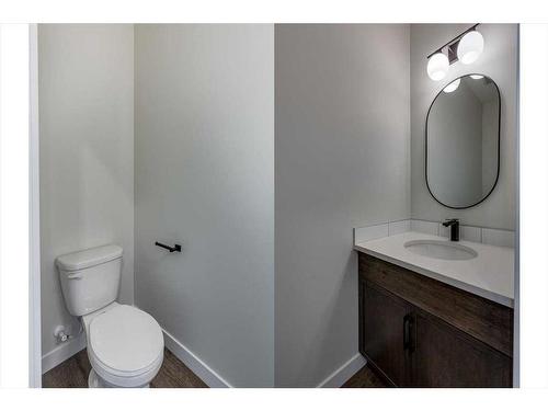 101 Gray Close, Sylvan Lake, AB - Indoor Photo Showing Bathroom