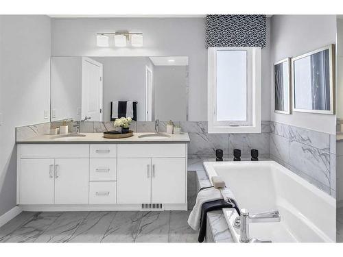323 Creekstone Hill Sw, Calgary, AB - Indoor Photo Showing Bathroom