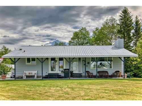 251057 Township Road 422, Rural Ponoka County, AB - Outdoor With Deck Patio Veranda