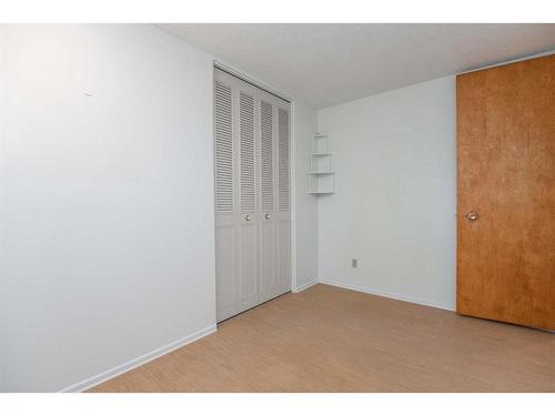 3 Macleod Close, Red Deer, AB - Indoor Photo Showing Other Room