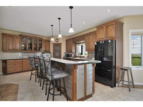 41313 Rr#31, Rural Lacombe County, AB - Indoor Photo Showing Kitchen With Upgraded Kitchen