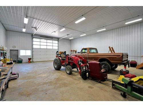 41313 Rr#31, Rural Lacombe County, AB - Indoor Photo Showing Garage