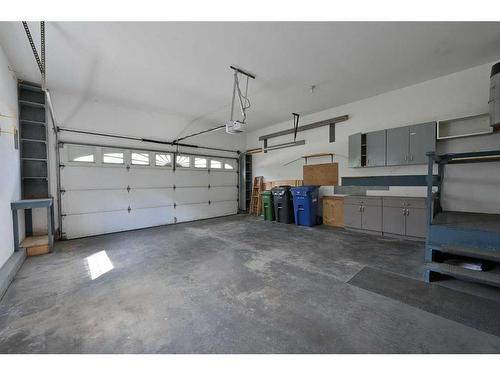 21 Rowell Close, Red Deer, AB - Indoor Photo Showing Other Room