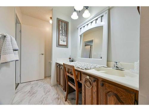 24027 Highway 595, Rural Red Deer County, AB - Indoor Photo Showing Bathroom