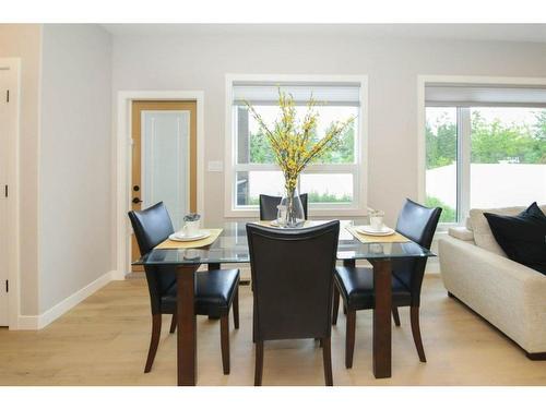 143 Ellington Crescent, Red Deer, AB - Indoor Photo Showing Dining Room