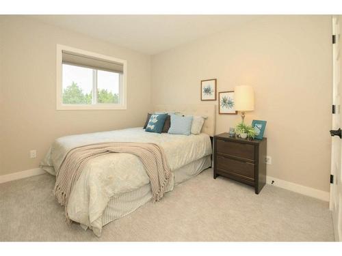 143 Ellington Crescent, Red Deer, AB - Indoor Photo Showing Bedroom