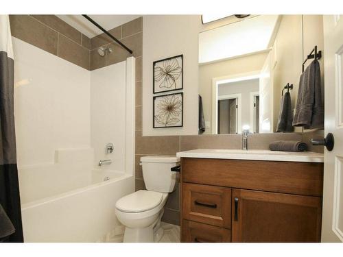 143 Ellington Crescent, Red Deer, AB - Indoor Photo Showing Bathroom