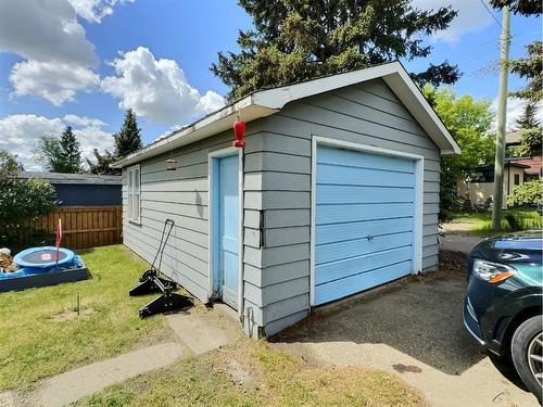 5420 54 Street, Ponoka, AB - Outdoor