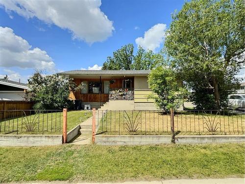 5420 54 Street, Ponoka, AB - Outdoor With Deck Patio Veranda