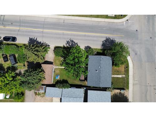 5420 54 Street, Ponoka, AB - Outdoor