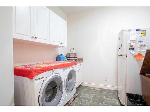 107 Wyndham Crescent, Red Deer, AB - Indoor Photo Showing Laundry Room