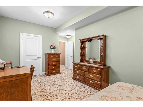 107 Wyndham Crescent, Red Deer, AB - Indoor Photo Showing Bedroom