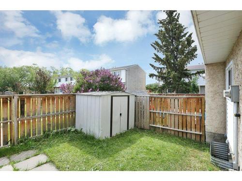 D2-35 Nash Street, Red Deer, AB - Outdoor