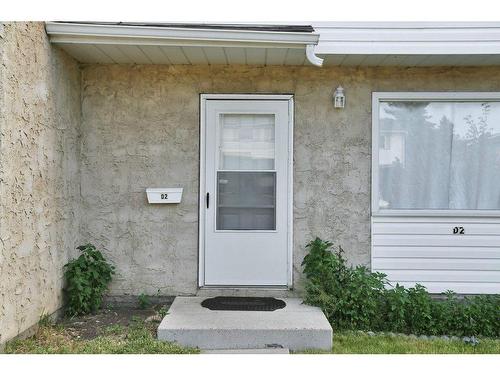 D2-35 Nash Street, Red Deer, AB - Outdoor