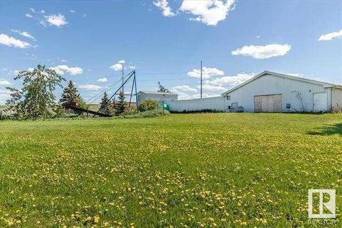 901 10 Avenue, Nisku, AB 