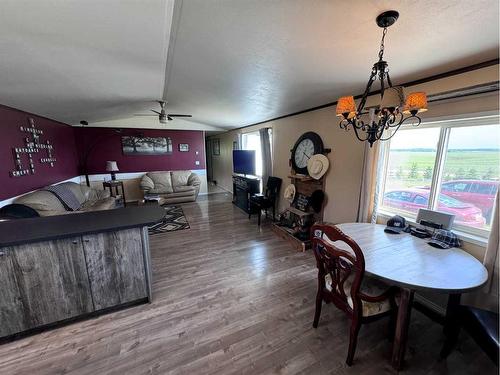 240080 Township Road 422, Rural Ponoka County, AB - Indoor Photo Showing Dining Room