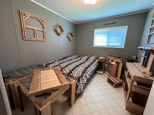 240080 Township Road 422, Rural Ponoka County, AB - Indoor Photo Showing Bedroom