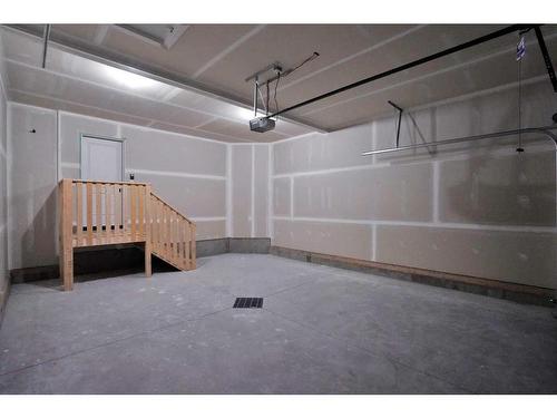 18 Palmer Circle, Blackfalds, AB - Indoor Photo Showing Garage