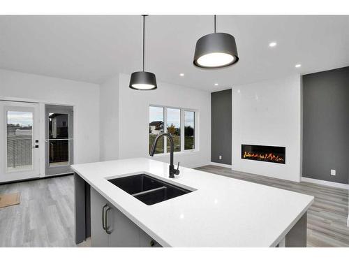 18 Palmer Circle, Blackfalds, AB - Indoor Photo Showing Kitchen