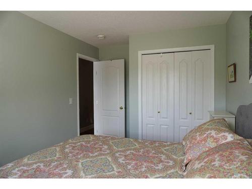 16B-32 Daines Avenue, Red Deer, AB - Indoor Photo Showing Bedroom