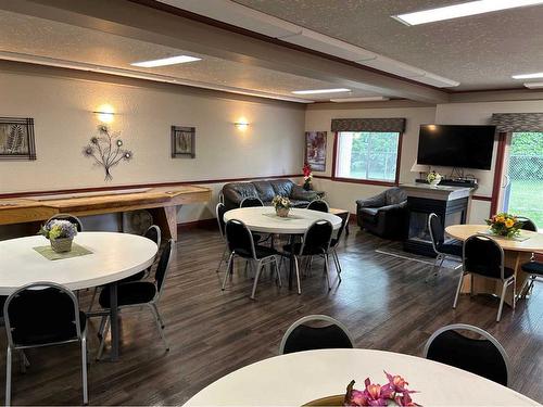 113-18 Averill Street, Red Deer, AB - Indoor Photo Showing Dining Room