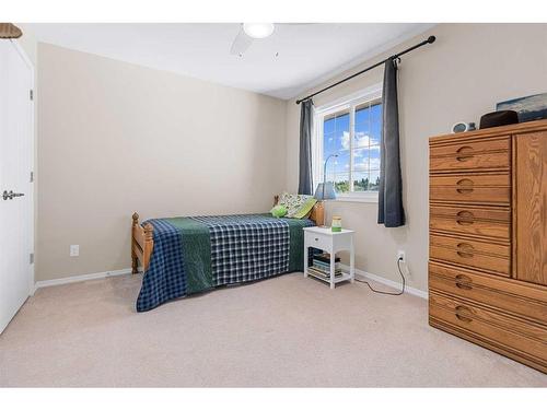 197 Carrington Drive, Red Deer, AB - Indoor Photo Showing Bedroom