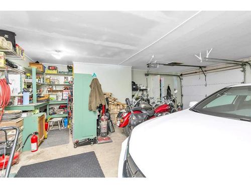 20 Hill Crescent, Red Deer, AB - Indoor Photo Showing Garage