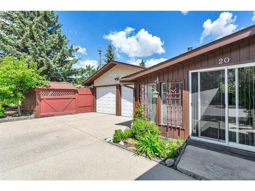 20 Hill Crescent, Red Deer, AB - Outdoor