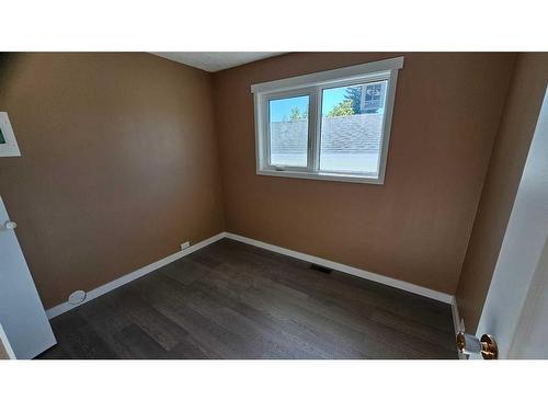 4621 Norfolk Avenue, Coronation, AB - Indoor Photo Showing Other Room