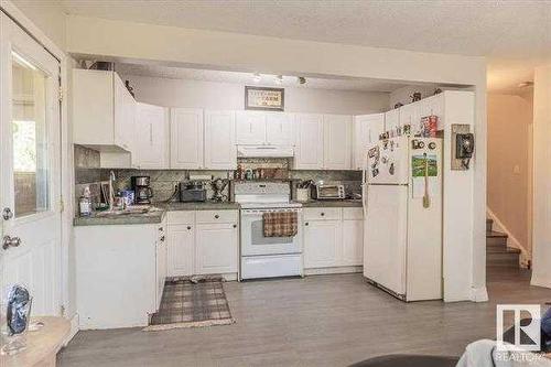 49206 Rge Rd 13, Thorsby, AB - Indoor Photo Showing Kitchen