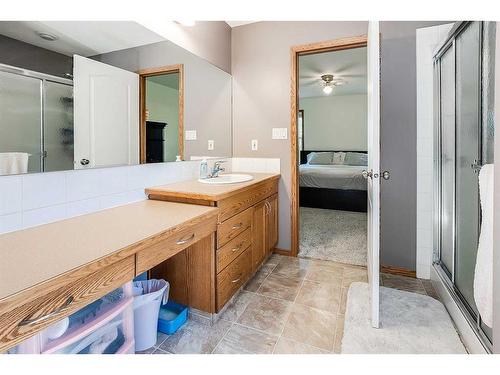 55 Dolan Close, Red Deer, AB - Indoor Photo Showing Bathroom