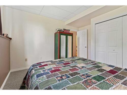 21565 Township Road 492, Rural Camrose County, AB - Indoor Photo Showing Bedroom