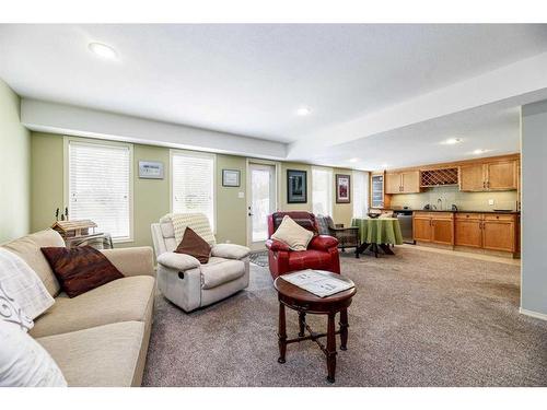 23 Victor Close, Red Deer, AB - Indoor Photo Showing Living Room