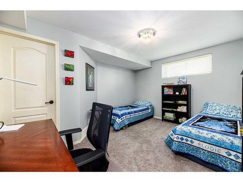 23 Victor Close, Red Deer, AB - Indoor Photo Showing Bedroom