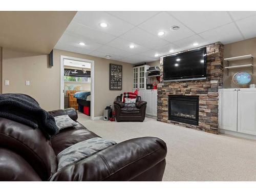 5606 28A Avenue, Camrose, AB - Indoor With Fireplace