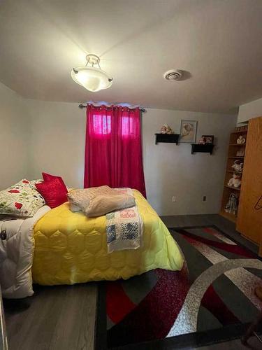 4714 Norfolk Avenue, Coronation, AB - Indoor Photo Showing Bedroom
