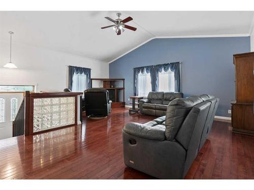 4602 51 Street, Forestburg, AB - Indoor