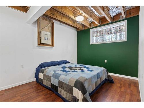 4602 51 Street, Forestburg, AB - Indoor Photo Showing Bedroom