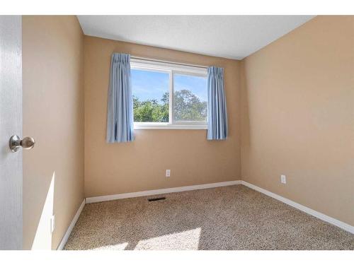 48 Nyman Crescent, Red Deer, AB - Indoor Photo Showing Other Room