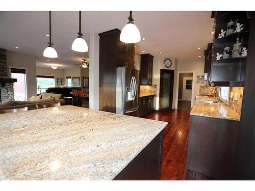 32015 292 Avenue East, De Winton, AB - Indoor Photo Showing Kitchen