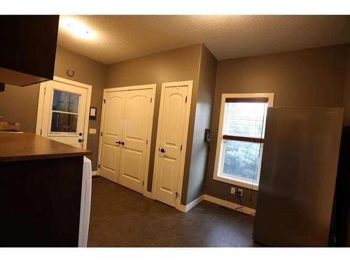 32015 292 Avenue East, De Winton, AB - Indoor Photo Showing Other Room