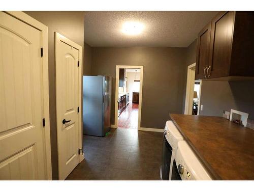 32015 292 Avenue East, De Winton, AB - Indoor Photo Showing Other Room