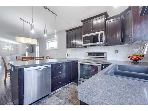 66 Trimble Close, Red Deer, AB - Indoor Photo Showing Kitchen