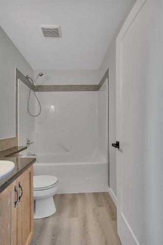 52 Terrace Heights Drive, Lacombe, AB - Indoor Photo Showing Bathroom